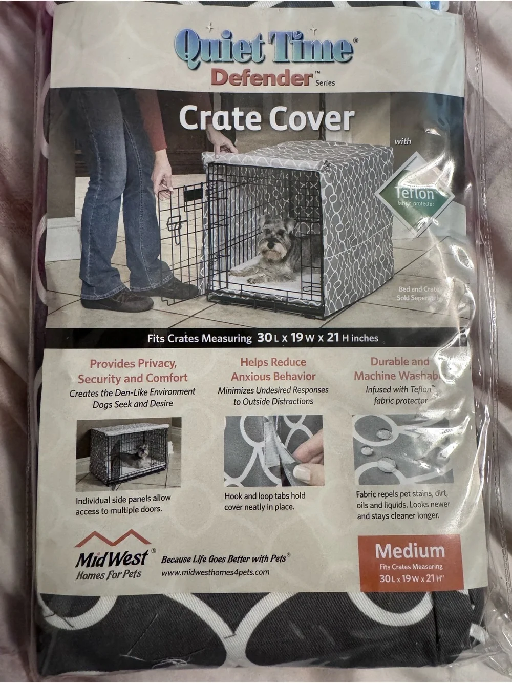 Quiet Time Defender Crate Cover in Gray and White